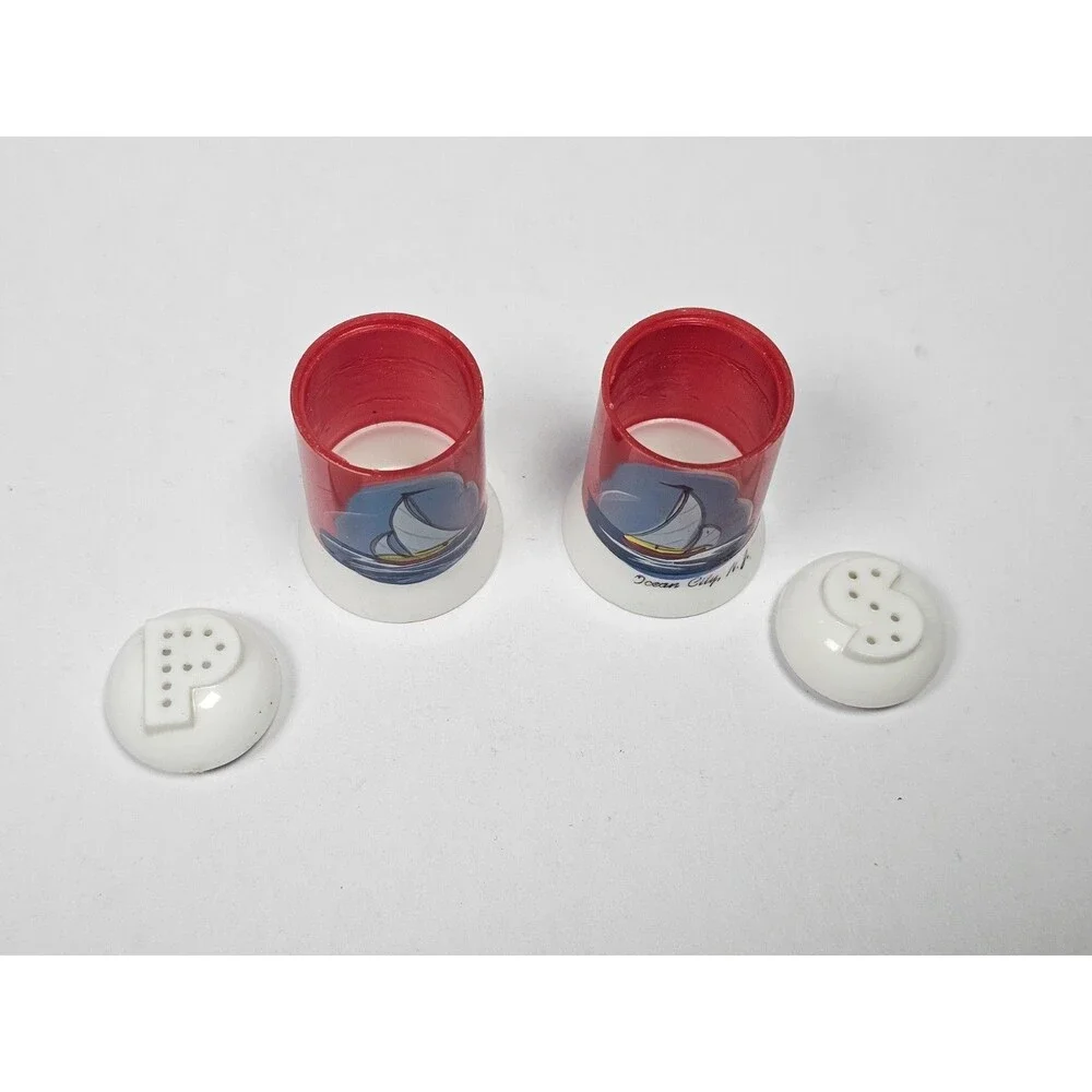 Ocean City New Jersey Acrylic Plastic Salt Pepper Shakers Souvenir